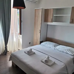 Elin's In Center Appartement