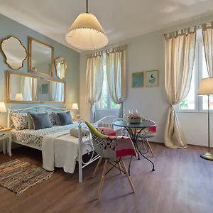 Old Romanitic 1 With Free Private Parking Appartement